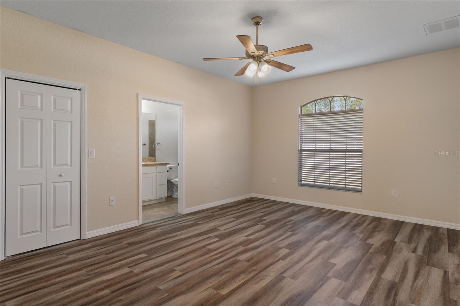 ROYAL HIGHLANDS - Residential