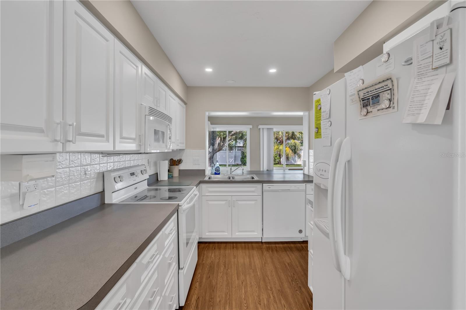 GULF GATE - Residential Lease