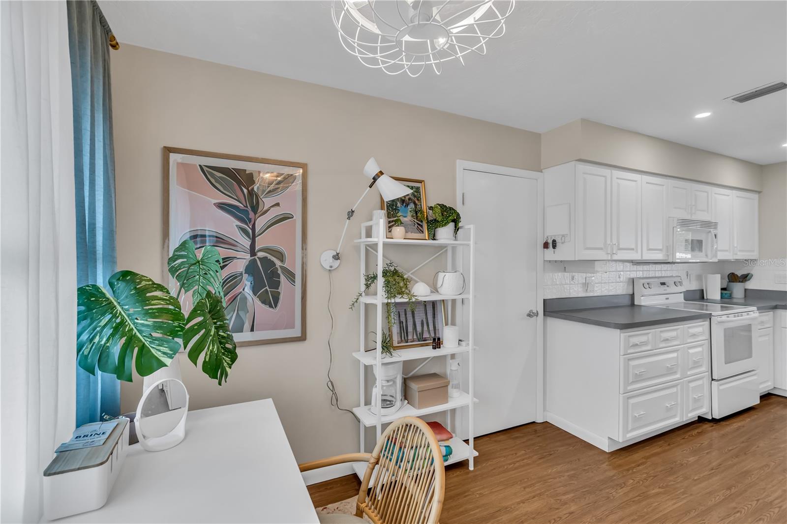 GULF GATE - Residential Lease