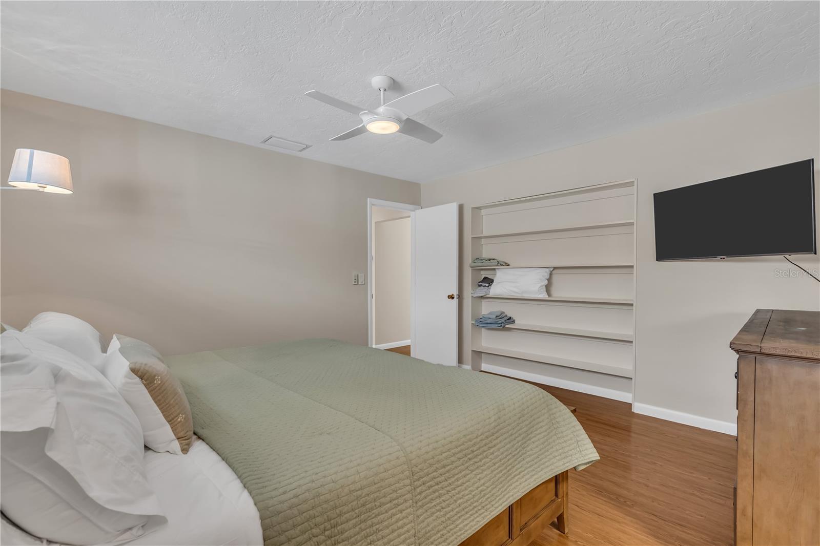 GULF GATE - Residential Lease