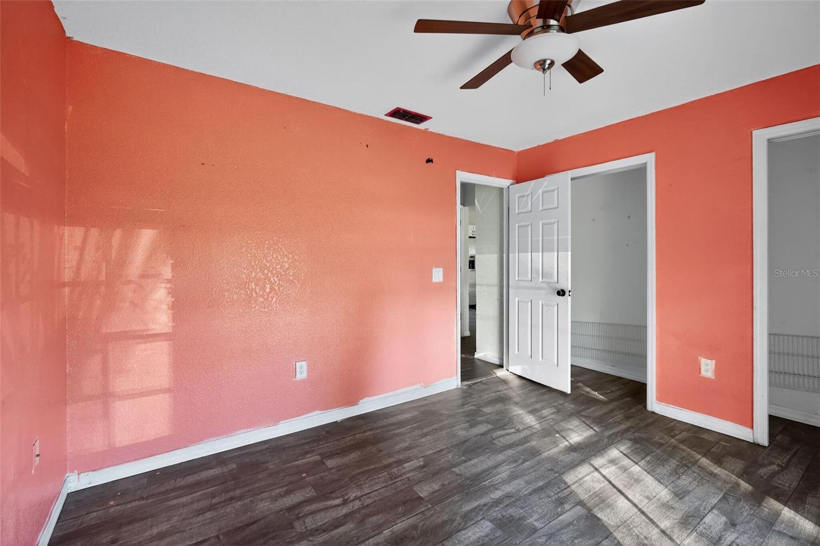 INDIAN BLUFFS ADD - Residential