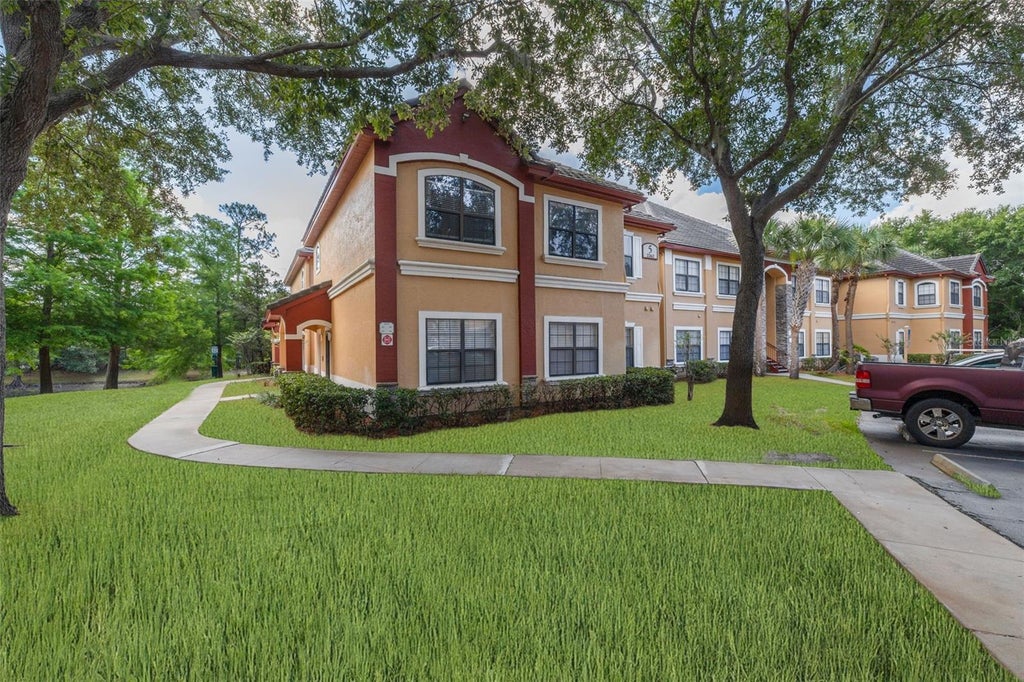 Photo of 2262 Chianti Place #5-0511, Palm Harbor, FL 34683 (MLS # TB8517806)