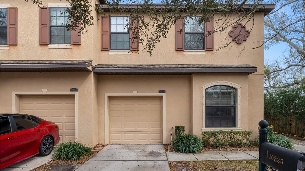 Photo of 10235 Villa Palazzo Court, Tampa, FL 33615 (MLS # TB8481501)