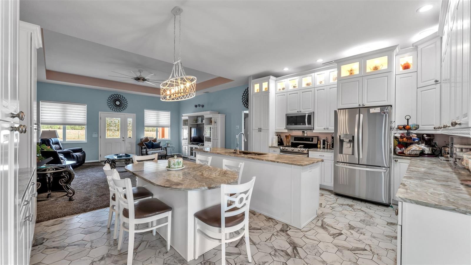 ALTURAS DEV CO SUB - Residential