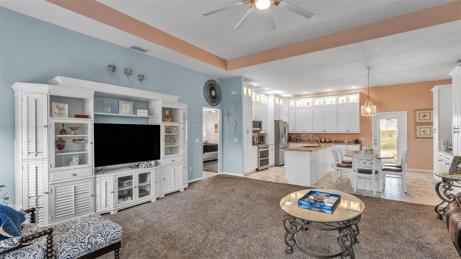 ALTURAS DEV CO SUB - Residential