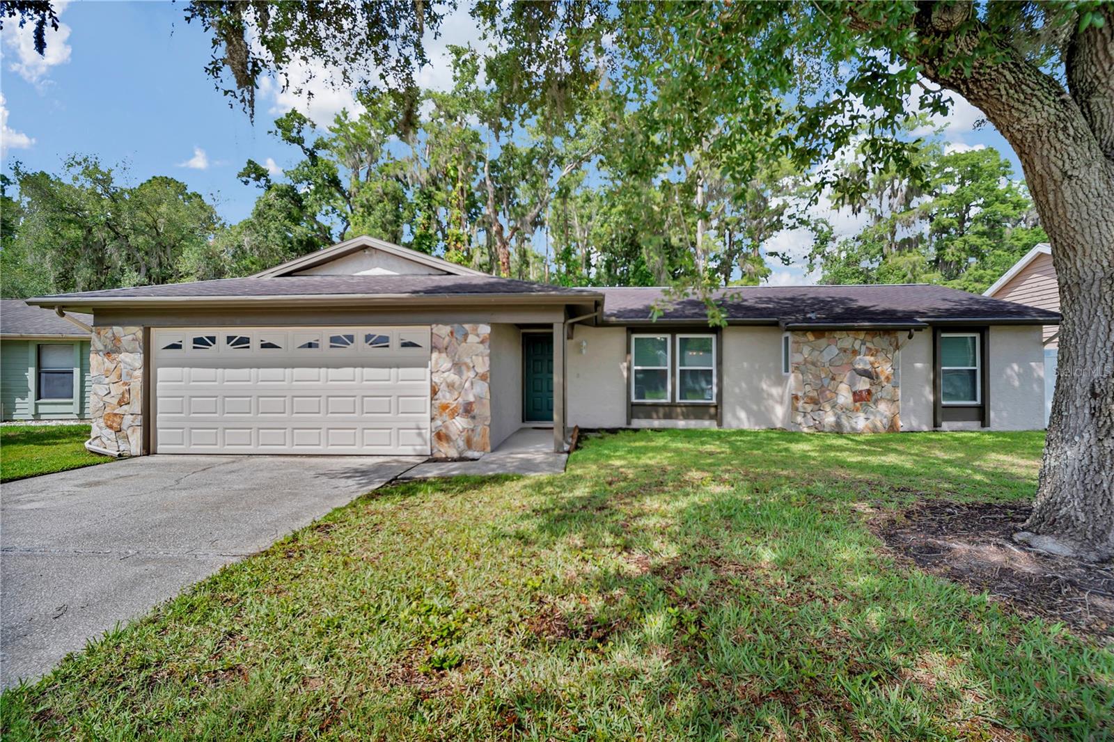 MANORS OF FOREST LAKES THE PH 2 - Residential