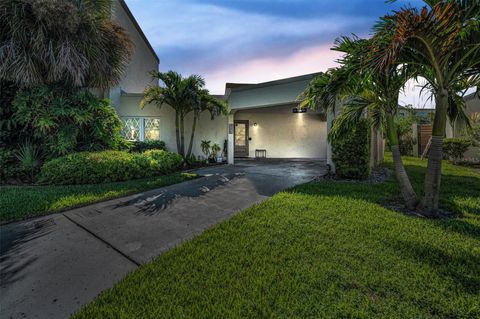 Photo of 2721 Haverhill Court, Clearwater, FL 33761 (MLS # TB8414465)