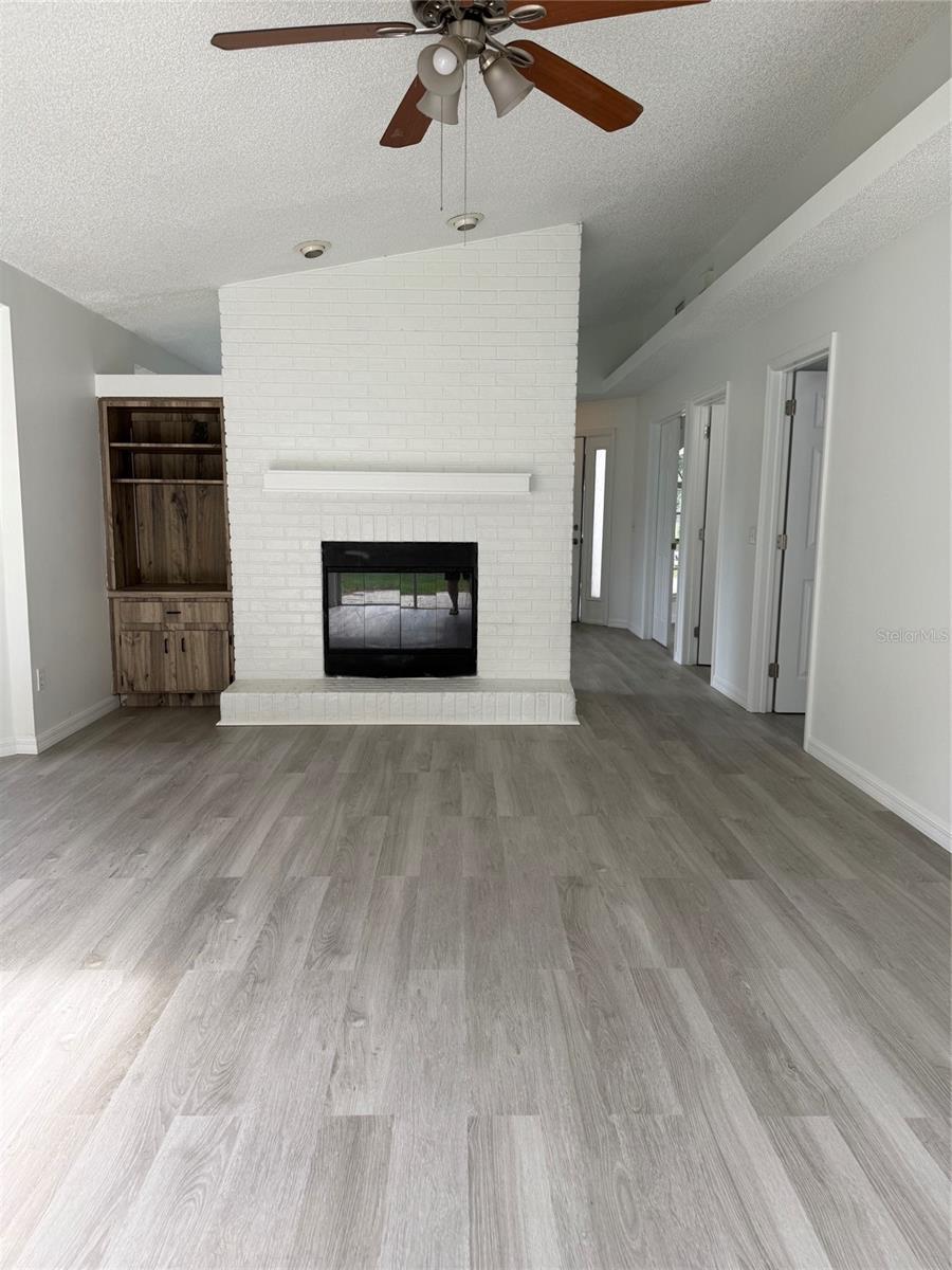 LAKE PADGETT SOUTH - Residential