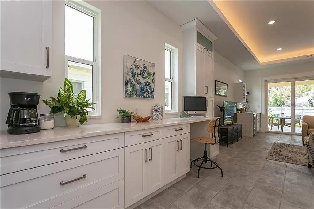 POWERS CENTRAL PARK SUB - Residential Lease