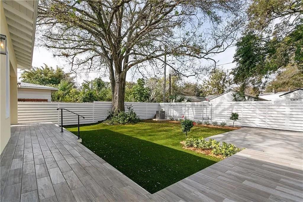 POWERS CENTRAL PARK SUB - Residential Lease