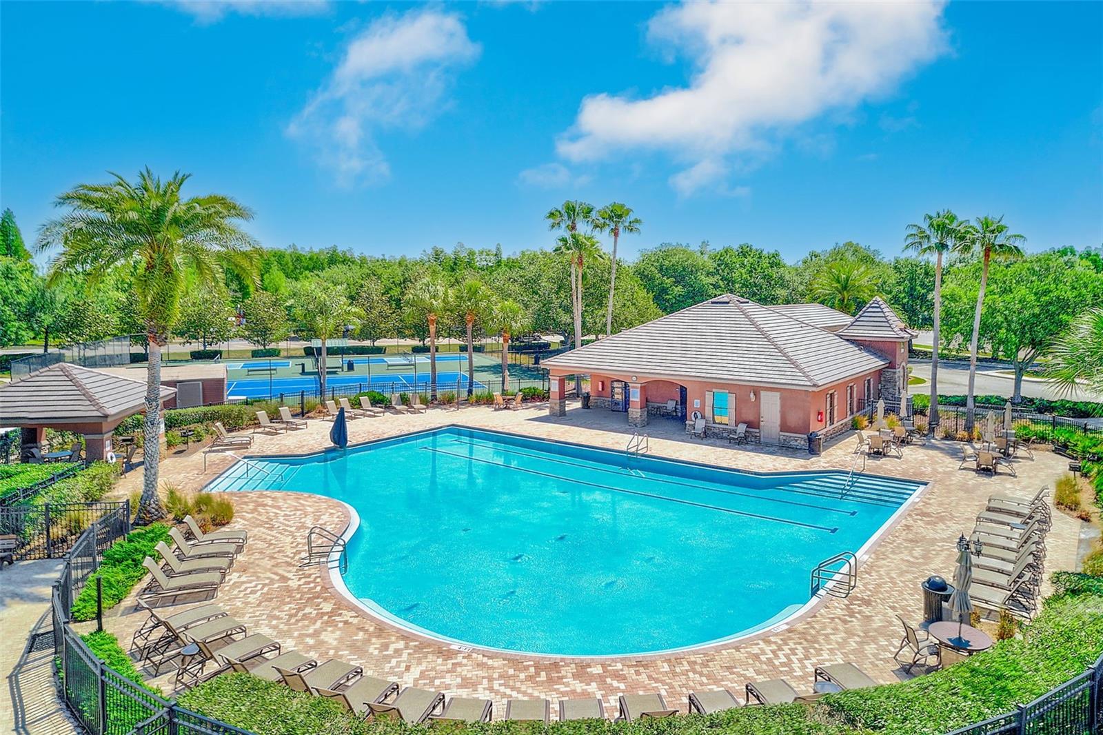 2923 LOCHCARRON DRIVE