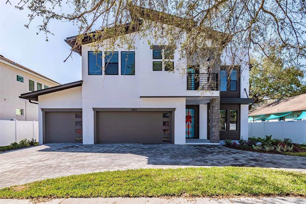 Photo of 4732 S Wallcraft Drive, Tampa, FL 33611 (MLS # TB8466567)