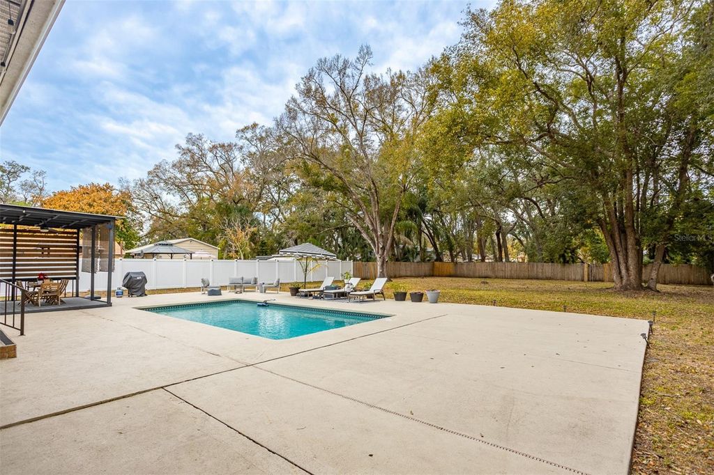 Photo of 1905 W Burke Street, Tampa, FL 33604 (MLS # TB8476999)