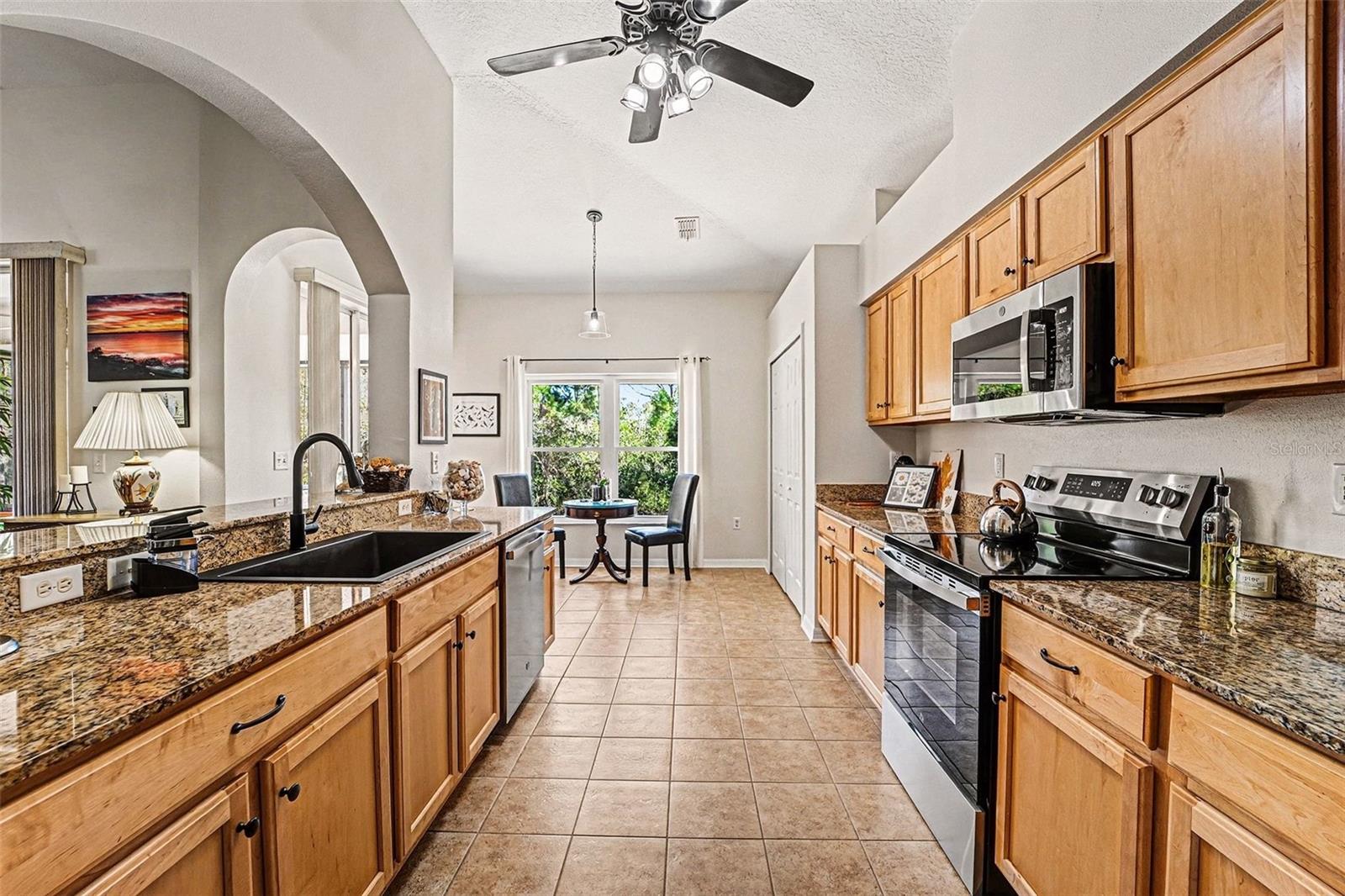 TAMPA BAY GOLF & TENNIS CLUB PH 05B - Residential