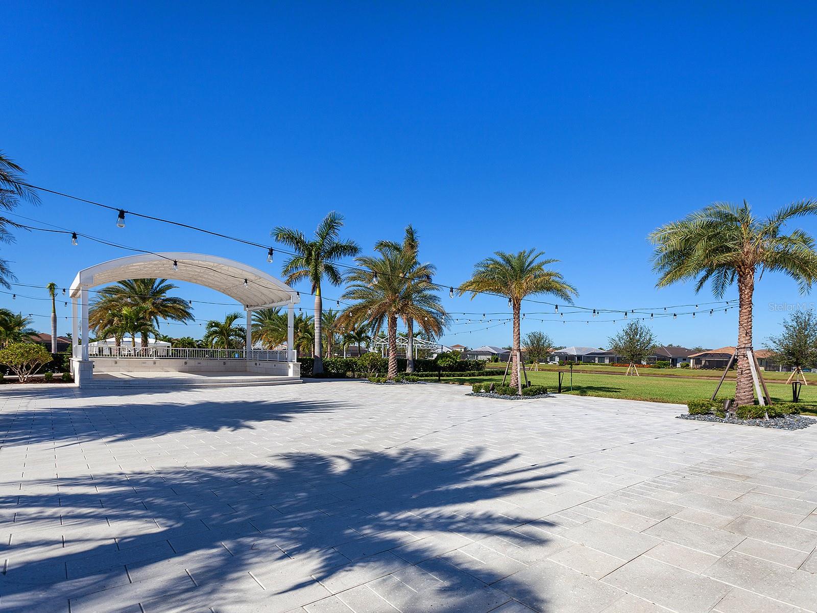 CRESSWIND PH III - Residential