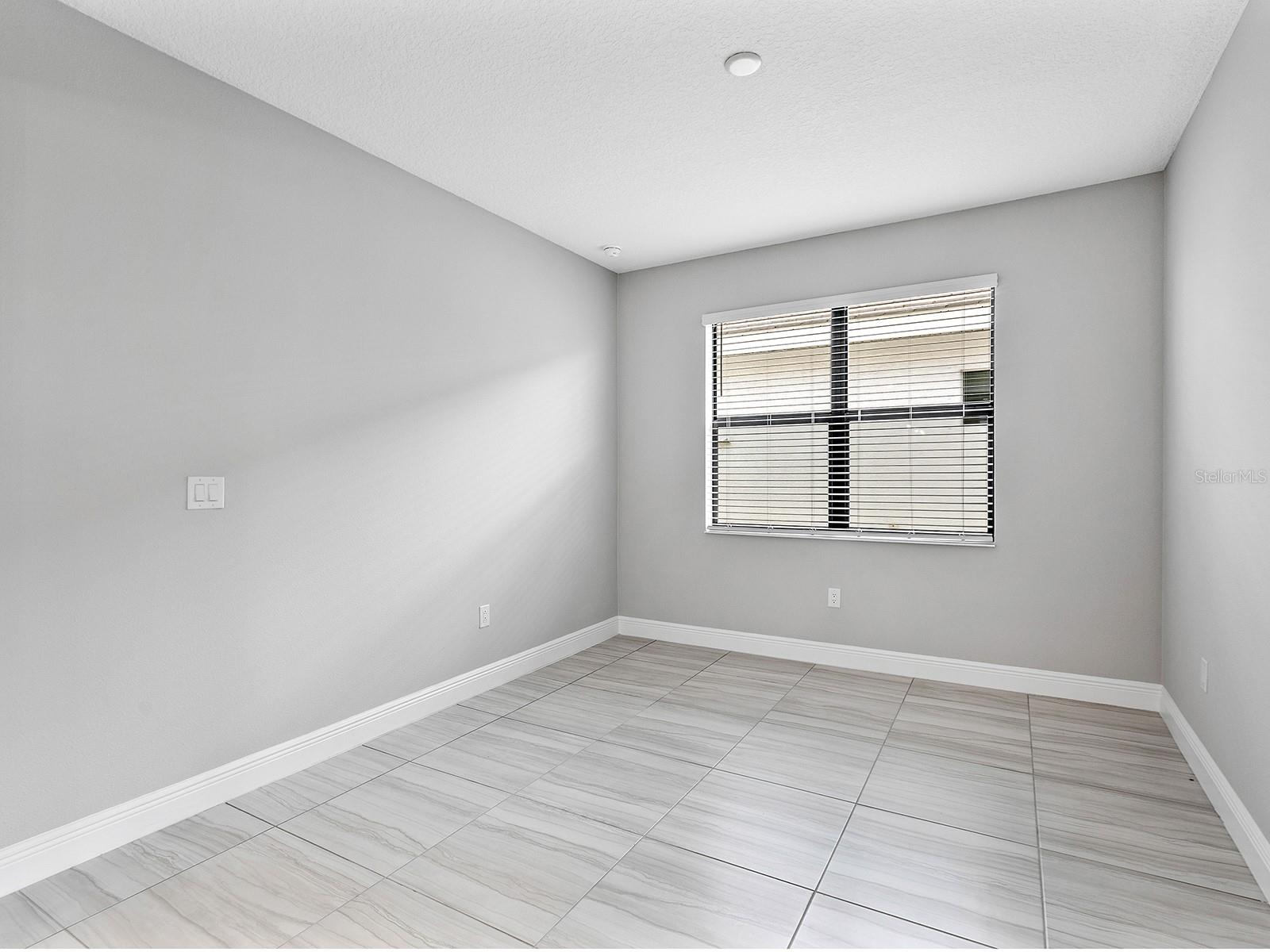 CRESSWIND PH III - Residential