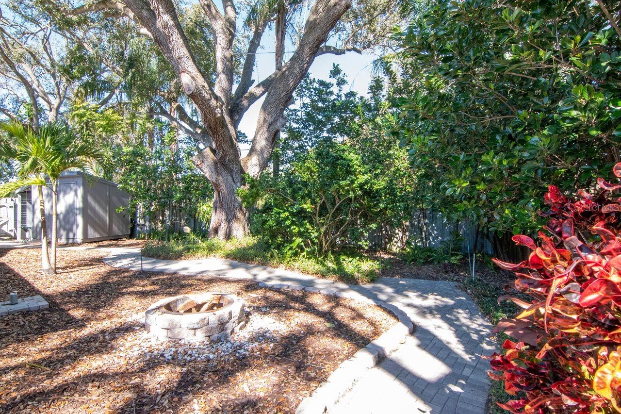 PATTY ANN ACRES - Residential