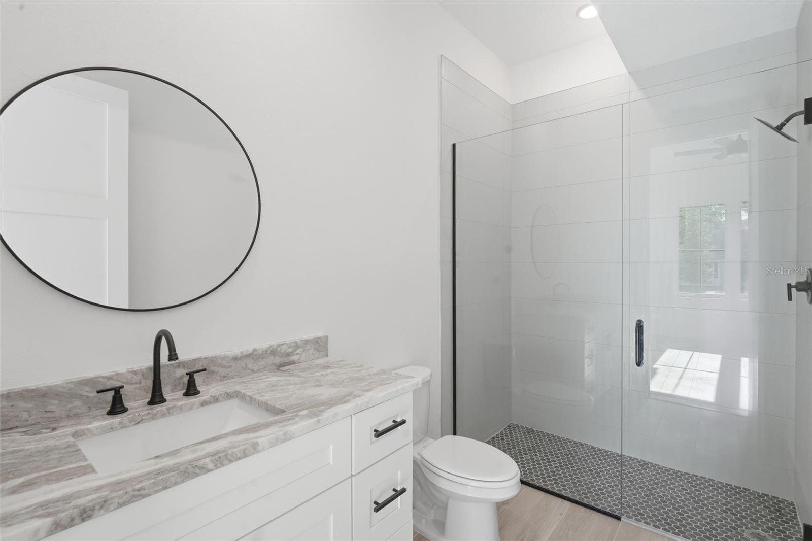 RICHMOND TERRACE - Residential