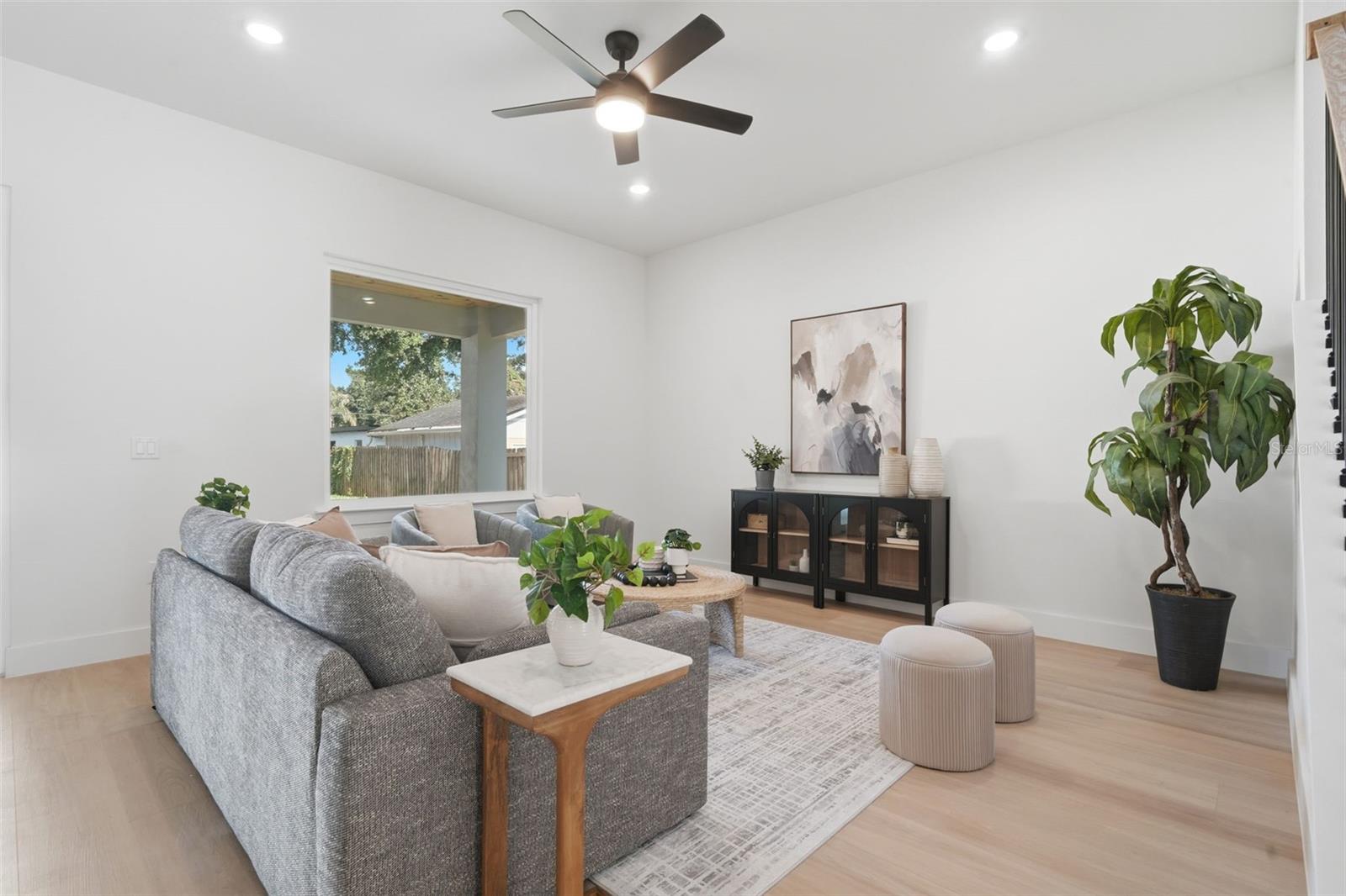 RICHMOND TERRACE - Residential