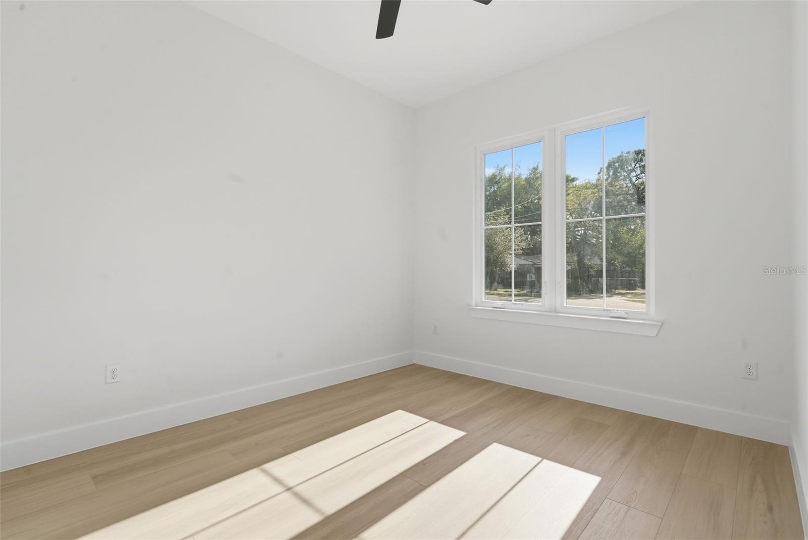 RICHMOND TERRACE - Residential