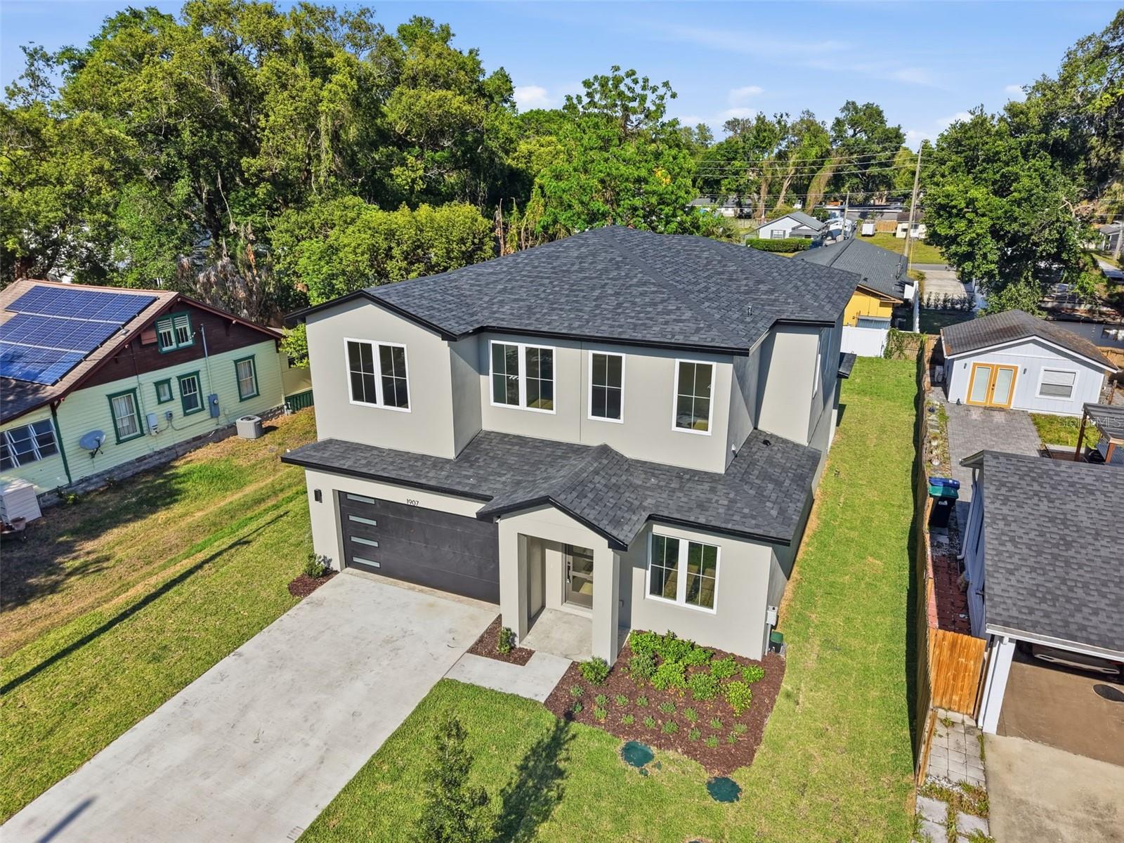 RICHMOND TERRACE - Residential