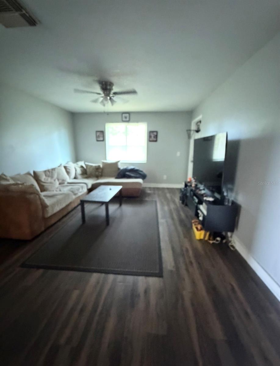 231 BERRY TREE PLACE