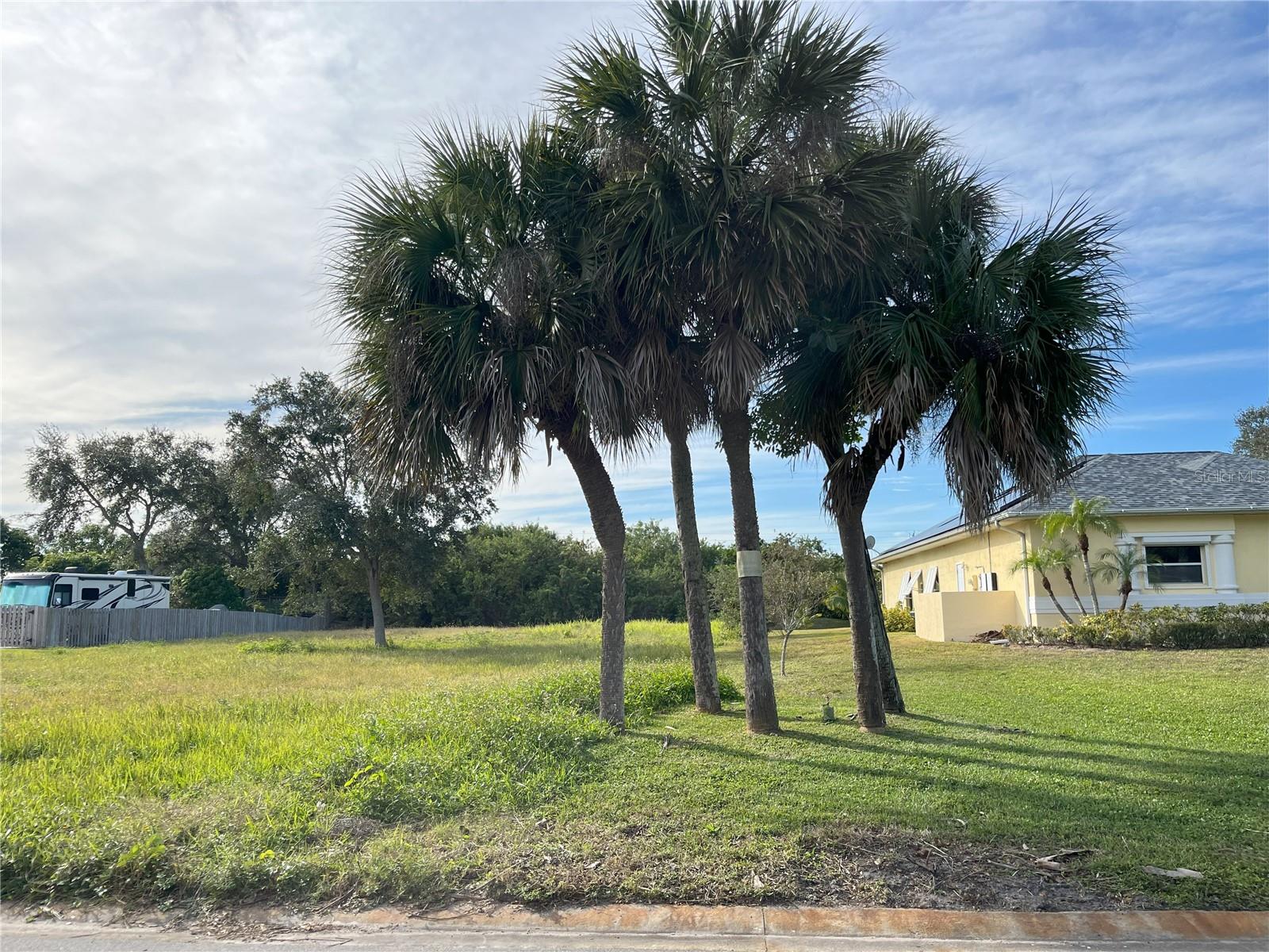 2179 ROYAL OAKS DRIVE