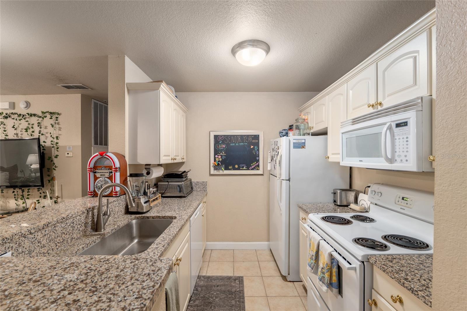 835 SW 9TH STREET 103