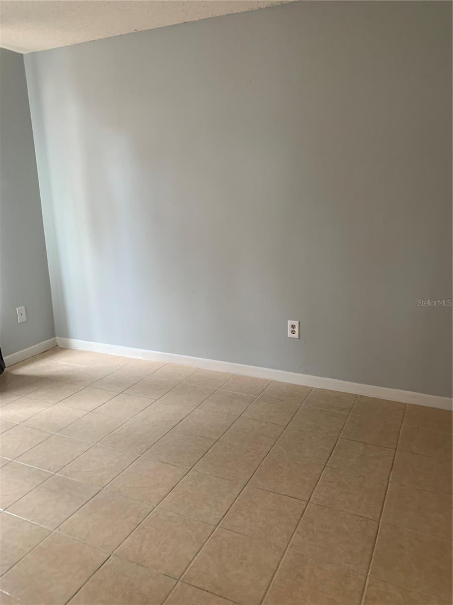 WINDWARD SQUARE SEC 3 - Residential Lease
