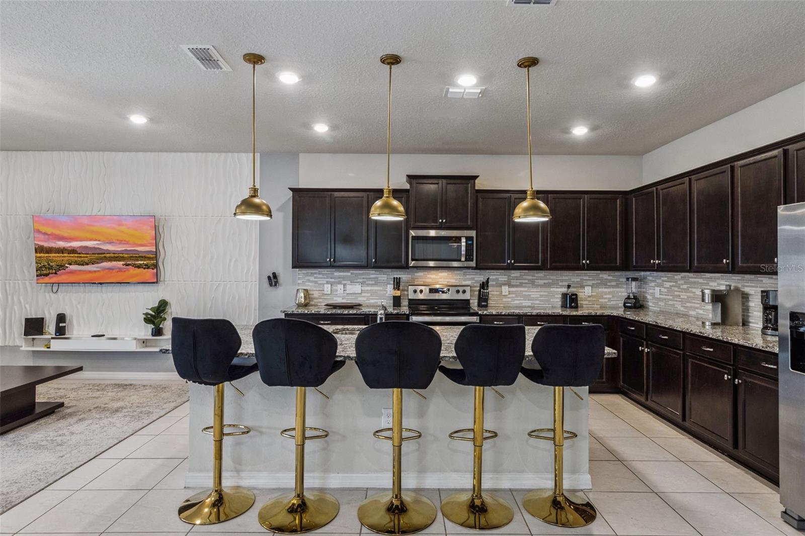 WINDSOR ISLAND RESIDENCE PH 2A - Residential