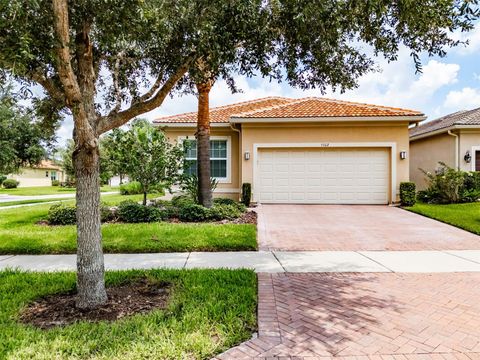 A home in WIMAUMA