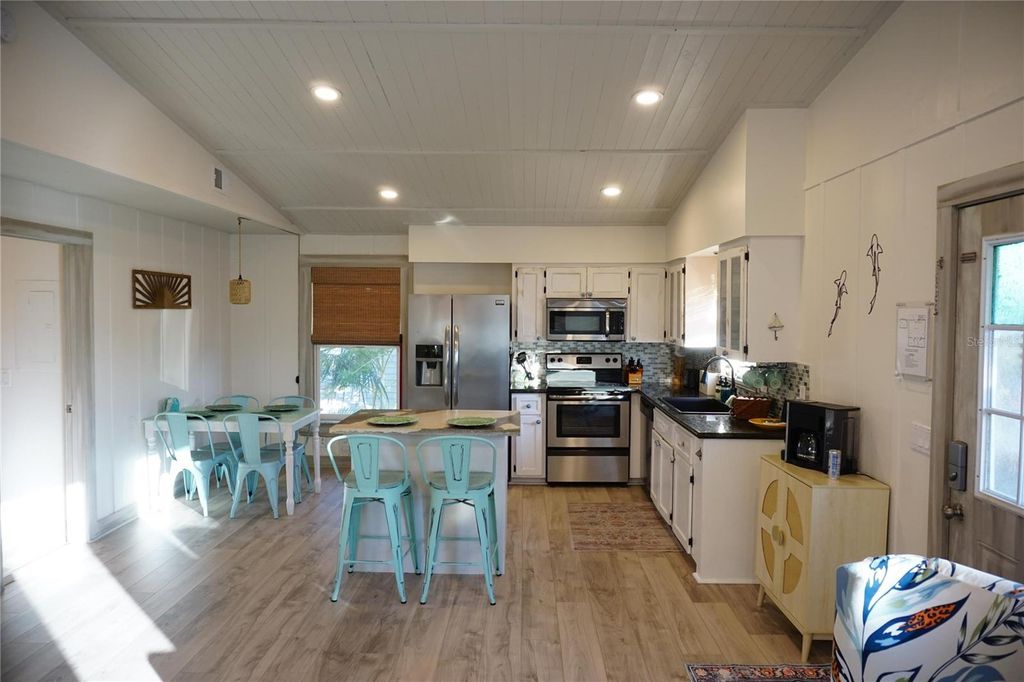 Photo of 2504 Avenue B, Bradenton Beach, FL 34217 (MLS # O6384479)