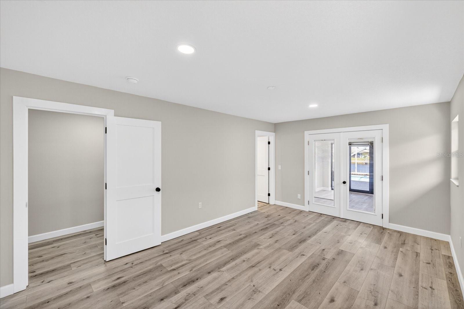 FLOR A MAR - Residential