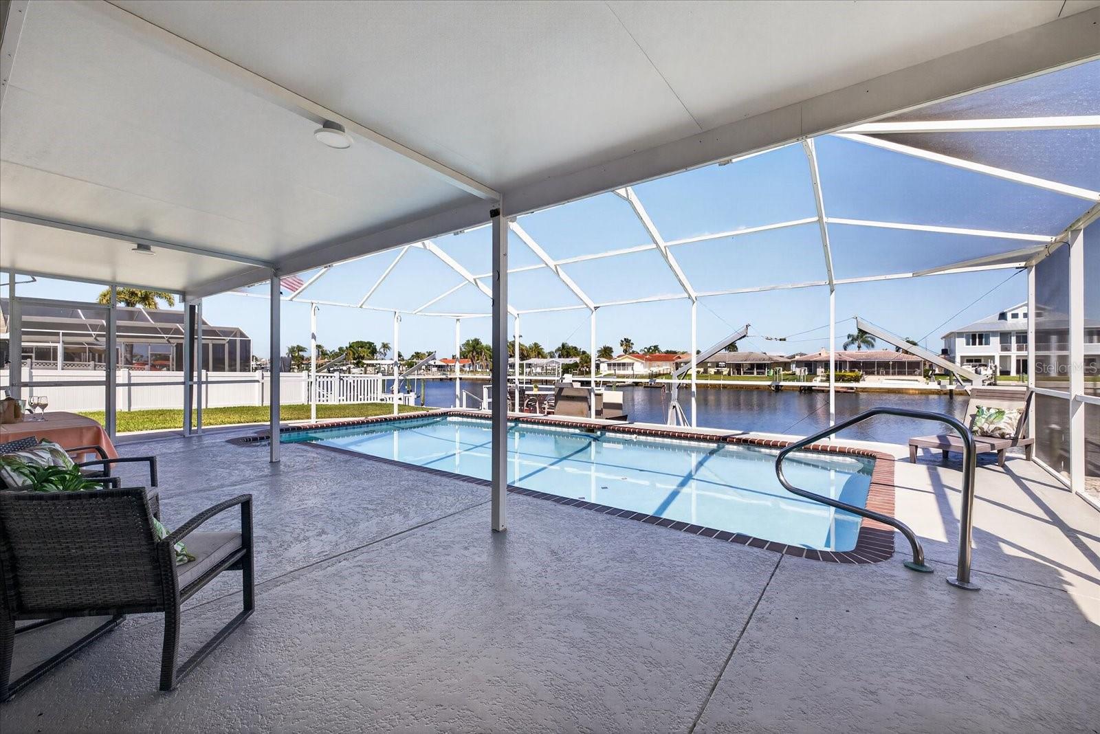 FLOR A MAR - Residential