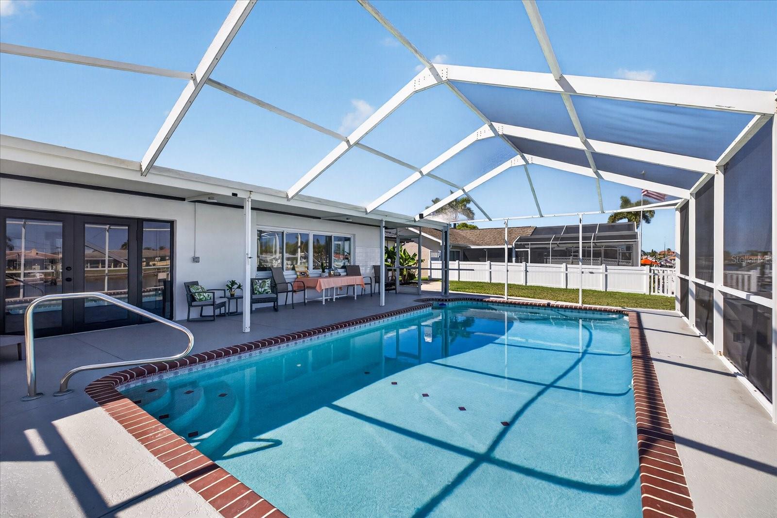 FLOR A MAR - Residential