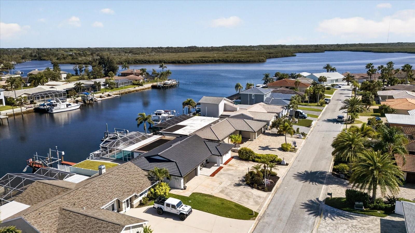 FLOR A MAR - Residential