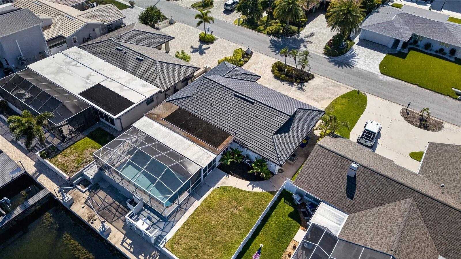 FLOR A MAR - Residential