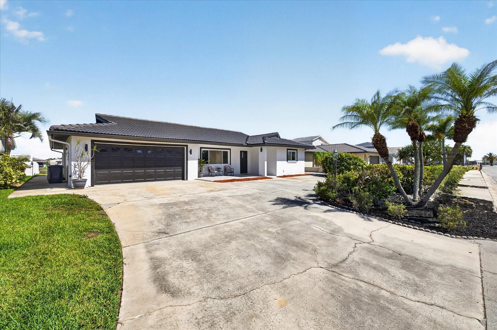 FLOR A MAR - Residential