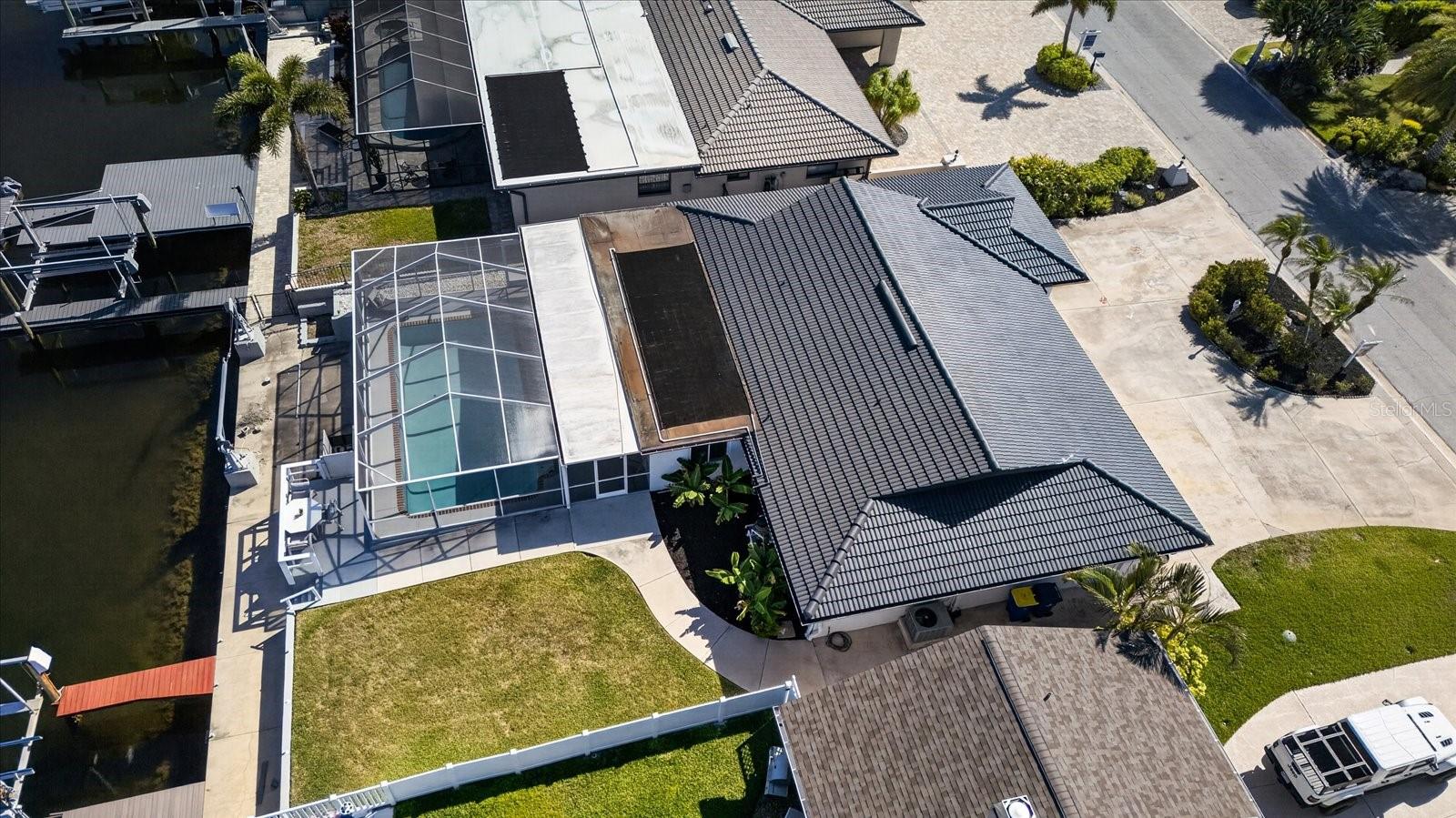 FLOR A MAR - Residential