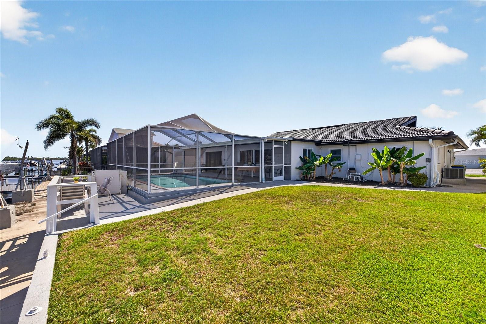 FLOR A MAR - Residential