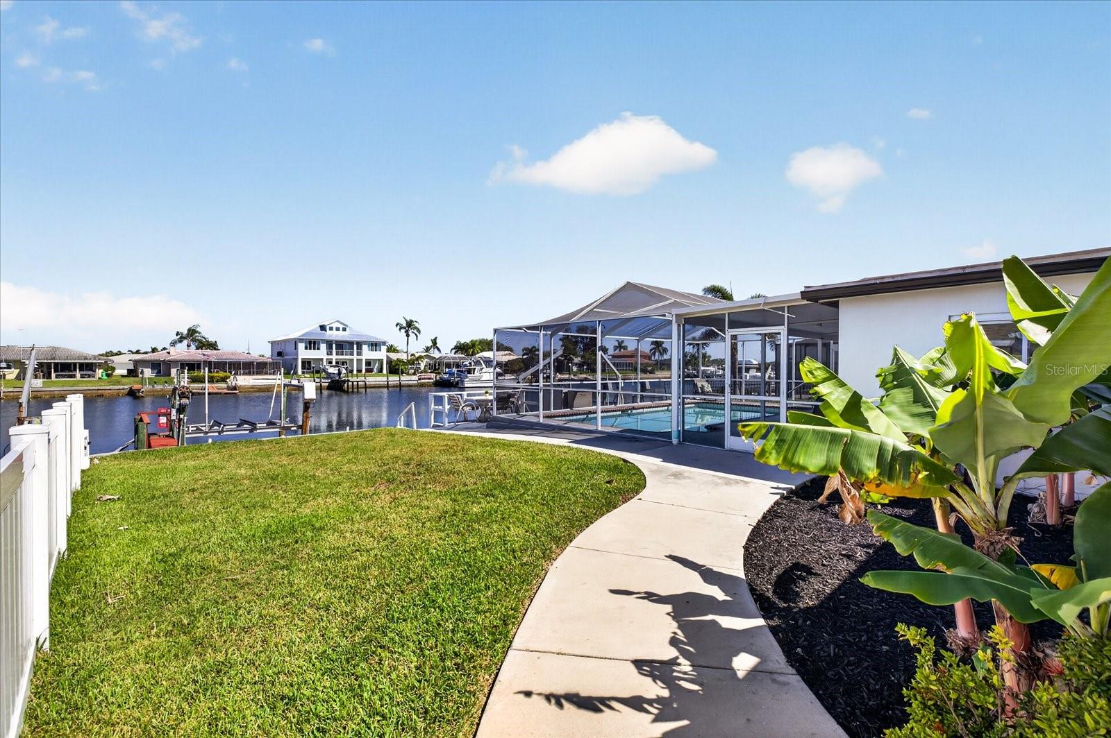 FLOR A MAR - Residential