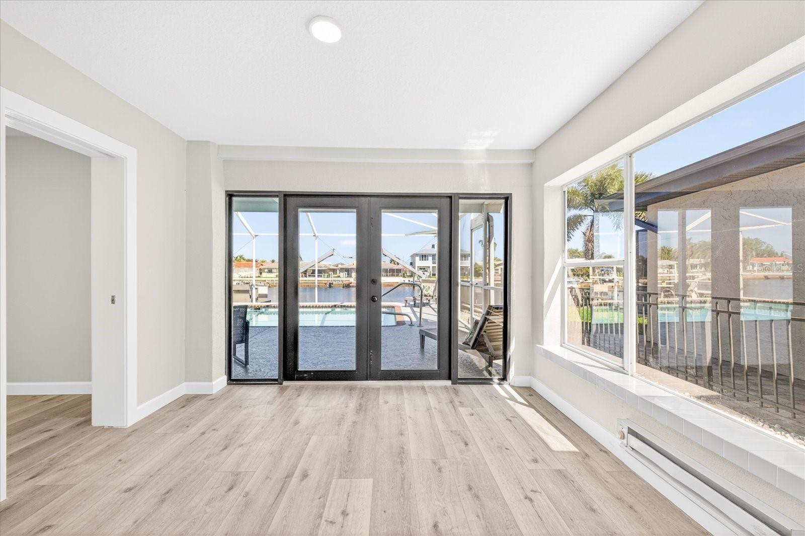 FLOR A MAR - Residential