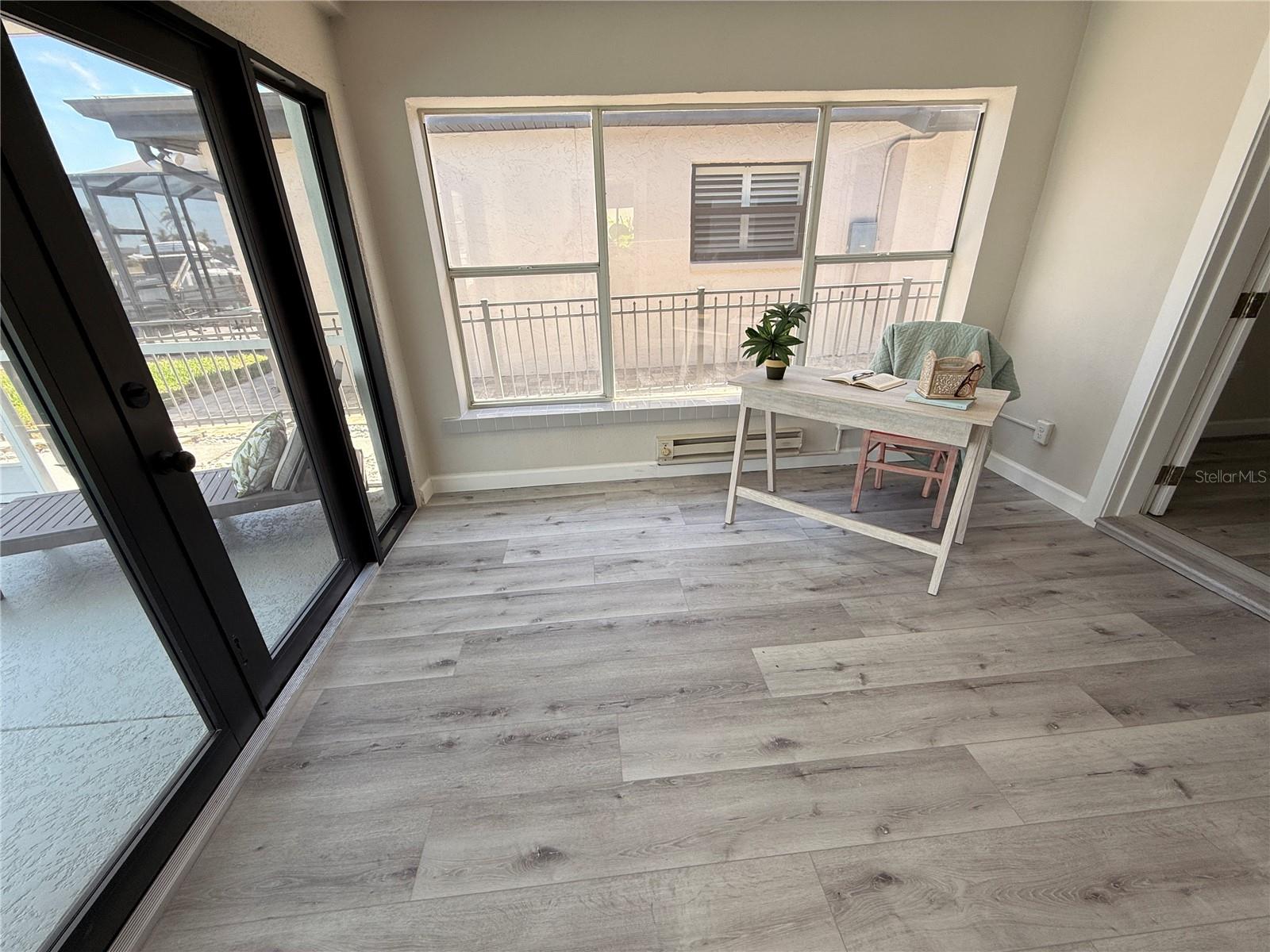 FLOR A MAR - Residential