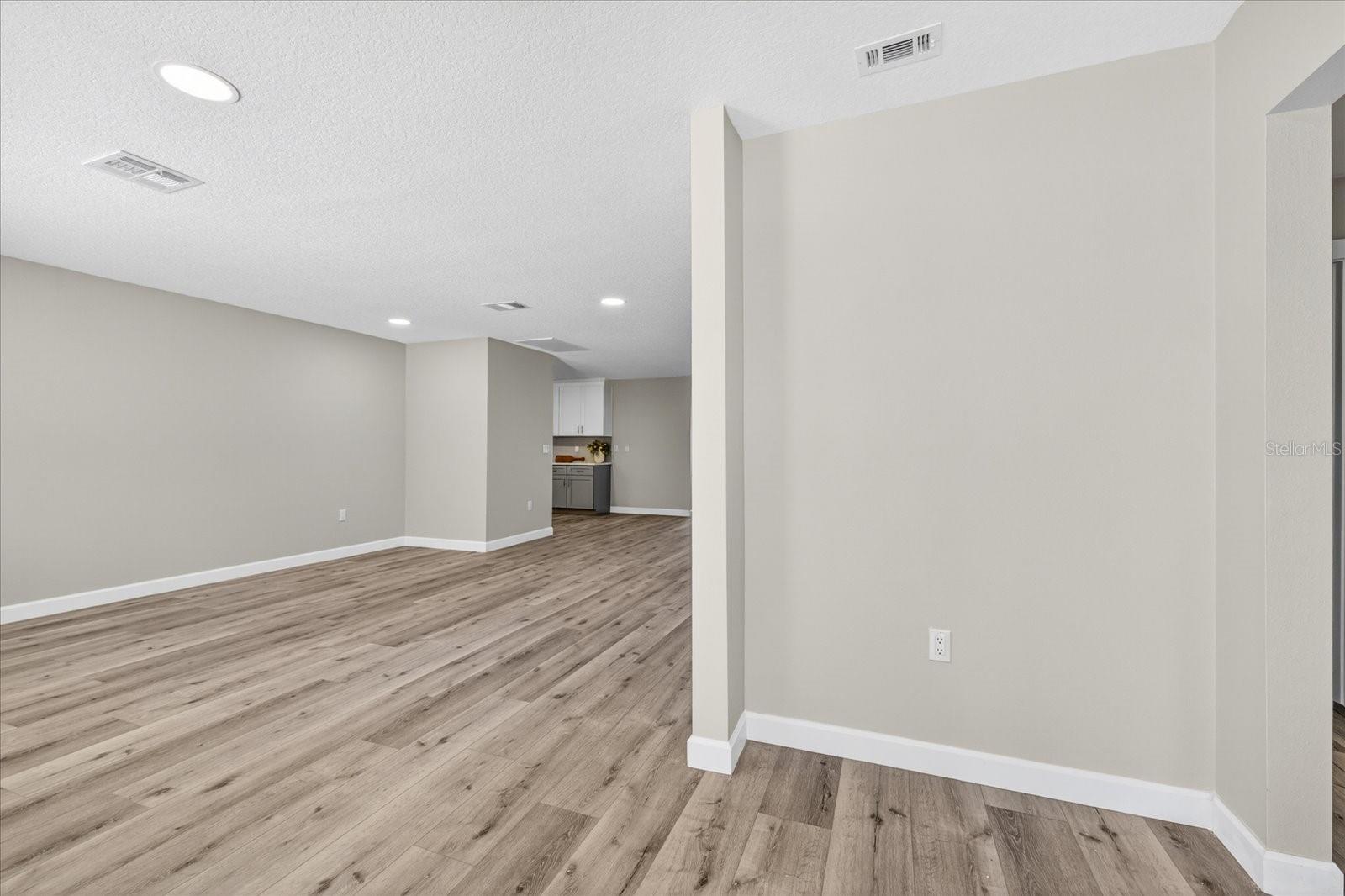 FLOR A MAR - Residential