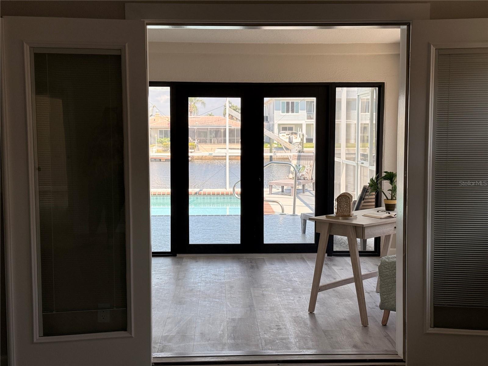 FLOR A MAR - Residential