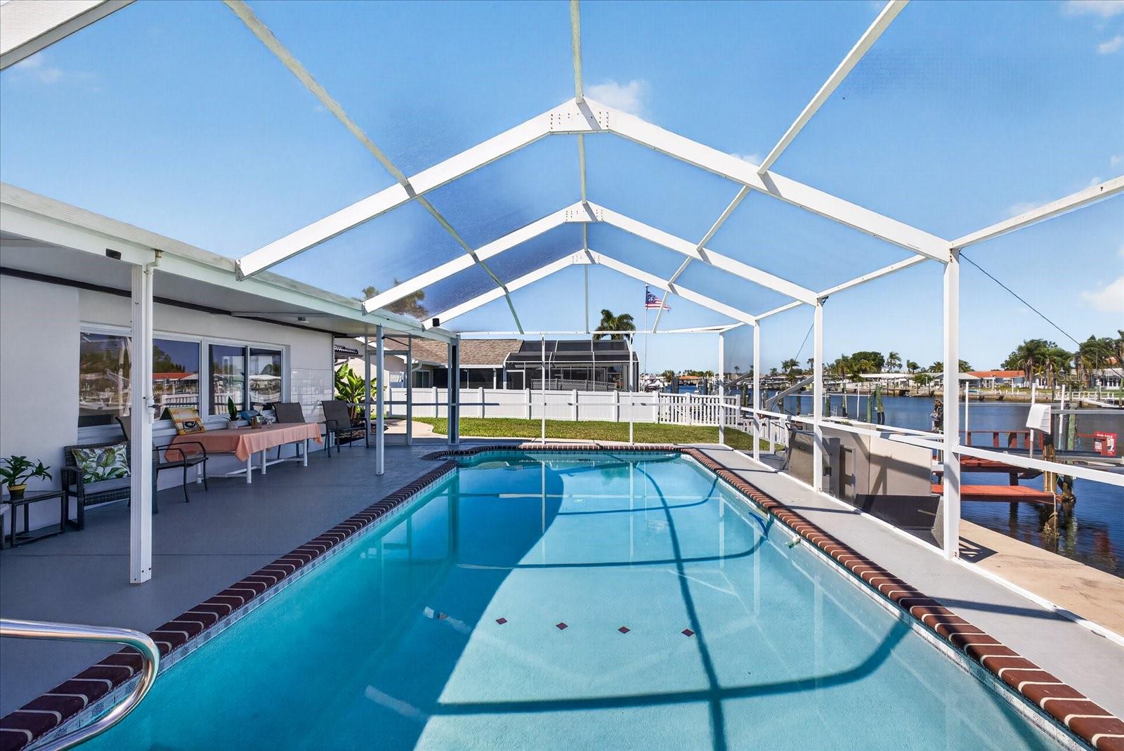 FLOR A MAR - Residential