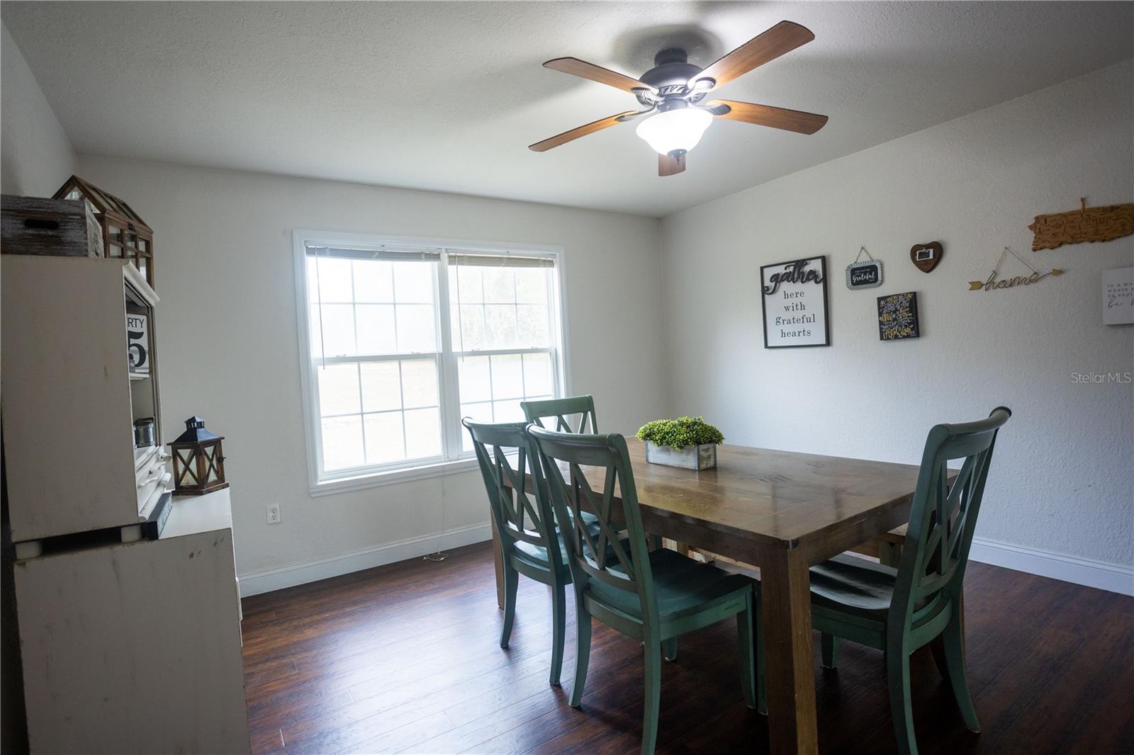 RAINBOW LAKES ESTATE - Residential