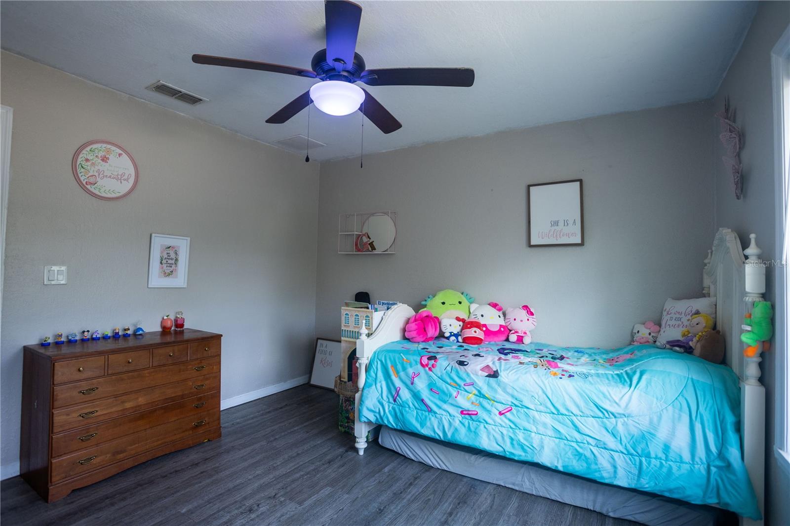 RAINBOW LAKES ESTATE - Residential