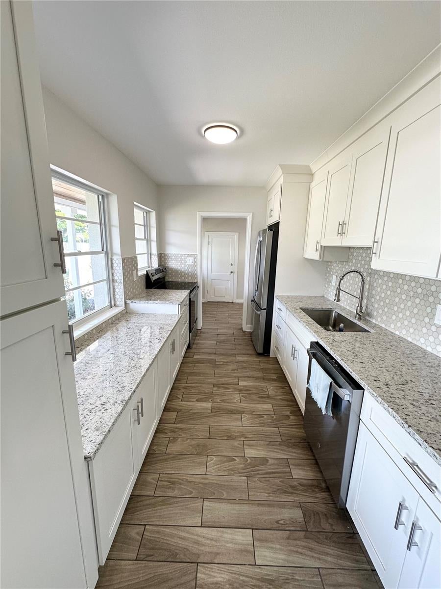 3101 13TH AVENUE W, BRADENTON, FL, 34205 4 3101 13TH AVENUE W