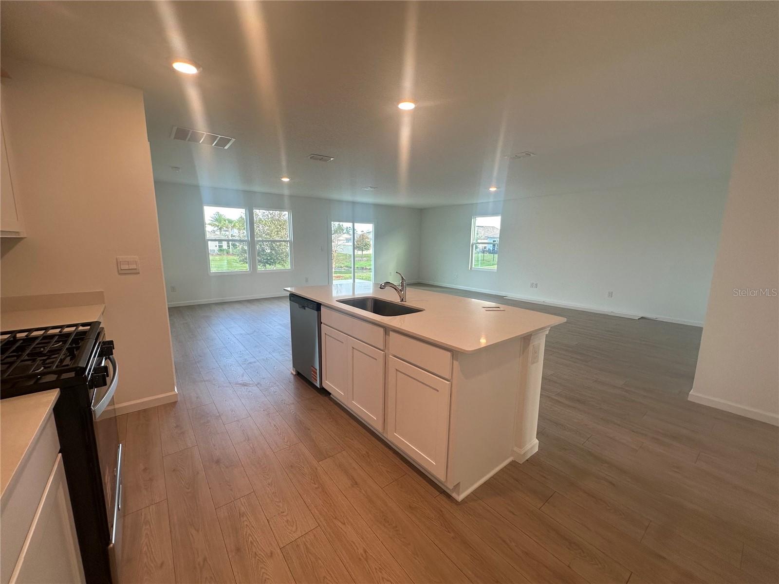 ENTRADA - Residential